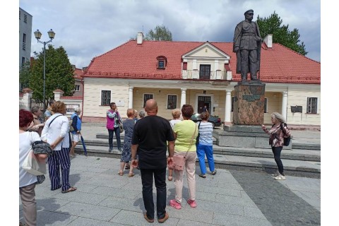 Spacer historyczny dla seniorów