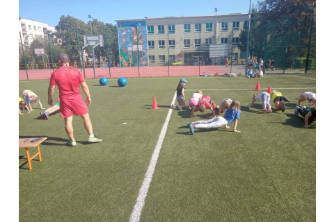 ZAJĘCIA SPORTOWE DLA DZIECI KLAS I - IV