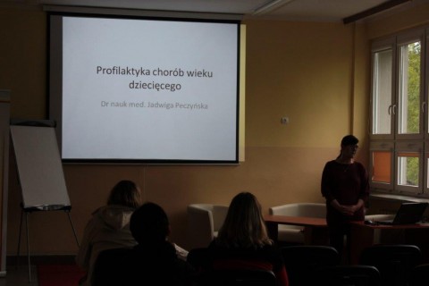 Wykład: Profilaktyka wieku dziecięcego - szczepić czy nie.