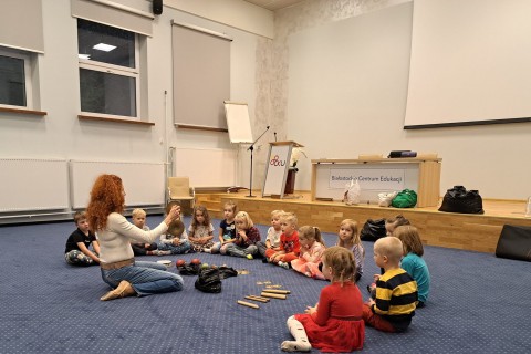 Zajęcia umuzykalniające dla dzieci w wieku 4-5 lat