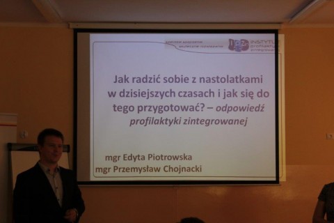 Konferencja: Jak radzić sobie z nastolatkami w dzisiejszych czasach.