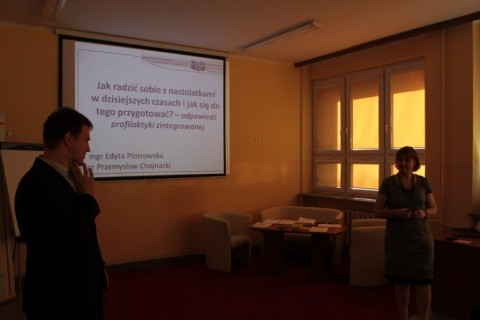 Konferencja: Jak radzić sobie z nastolatkami w dzisiejszych czasach.