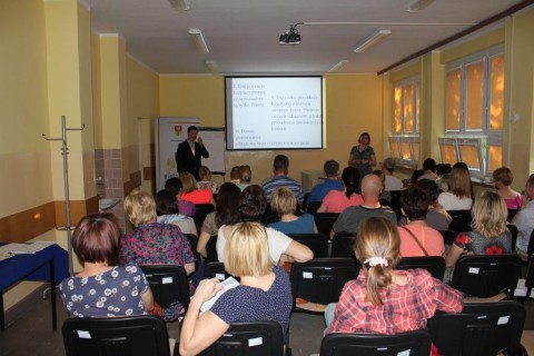 Konferencja: Jak radzić sobie z nastolatkami w dzisiejszych czasach.