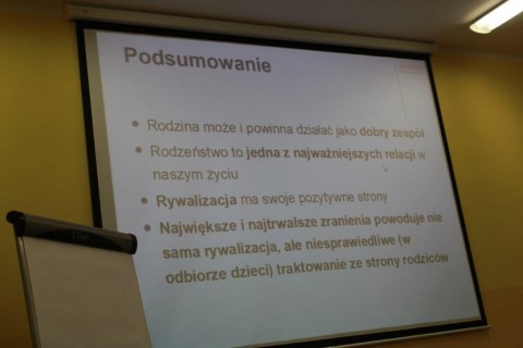 Jak brat z siostrą czy pies z kotem? - o relacjach między rodzeństwem