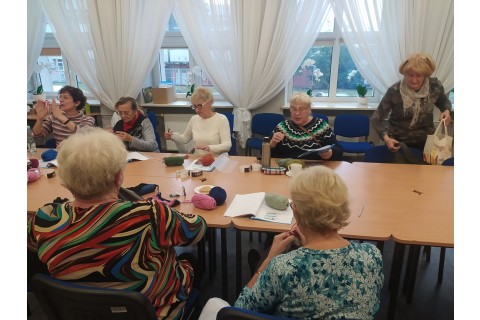 Warsztaty szydełkowania dla seniorów