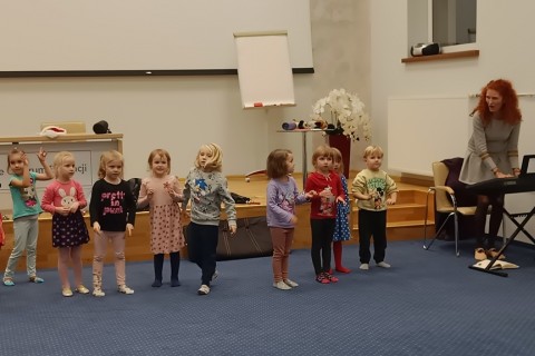 Zajęcia umuzykalniające dla dzieci w wieku 4-5 lat