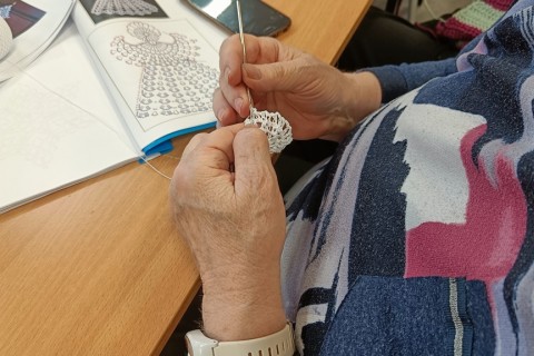 Warsztaty szydełkowania dla seniorów