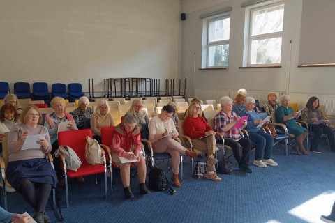 Trening pamięci i koncentracji seniorów na wesoło