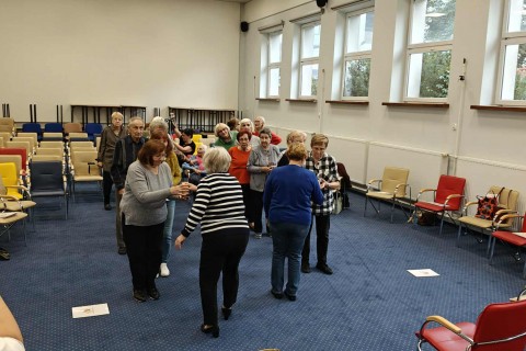 Trening pamięci i koncentracji seniorów na wesoło 