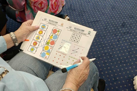 Trening pamięci i koncentracji seniorów na wesoło