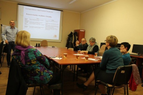 Wykład „Kochające babcie i odpowiedzialni dziadkowie”