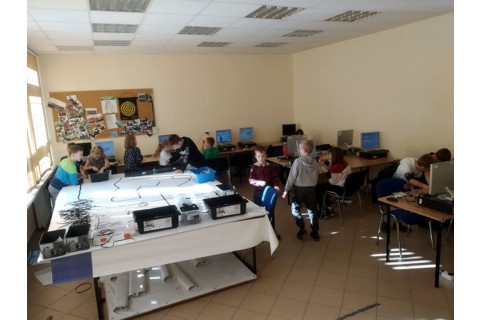 Warsztaty dla dzieci z robotyki
