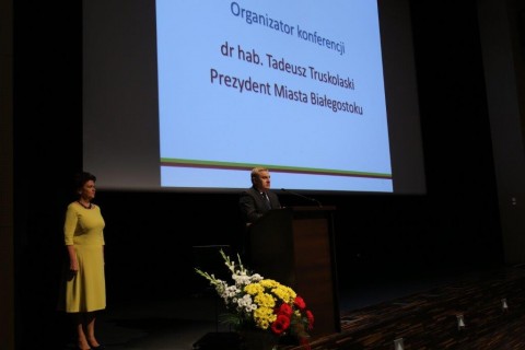 Konferencja „Białystok Rodzinie – Wspólna Troska” Jak stać się najlepszą wersją samego siebie?