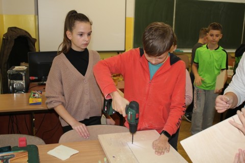 Warsztaty dla dzieci „Zabawy z drewnem” 2