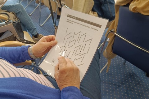 Trening pamięci i koncentracji seniorów na wesoło